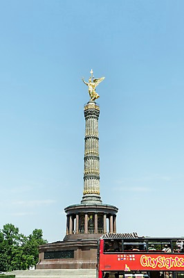 포토 JPG 주간 해외풍경 해외 유럽 유럽풍경 하늘 버스 독일 풍경 사람없음 야외 기념비 베를린 국내포토 자연요소 나라 육상교통 대중교통 파일형식