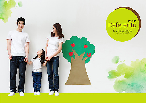 전신 PSD 나무 식물 템플릿 편집 표지디자인 북디자인 여자 남자 내지 어린이 백그라운드 북커버 과일 가족 엄마 서기 웃음 사람 동양인 소녀 팜플렛 성인 라이프 세명 손잡기 한국인 아빠 사과 이미지템플릿 관계 모션 표정 인종 생활 파일형식