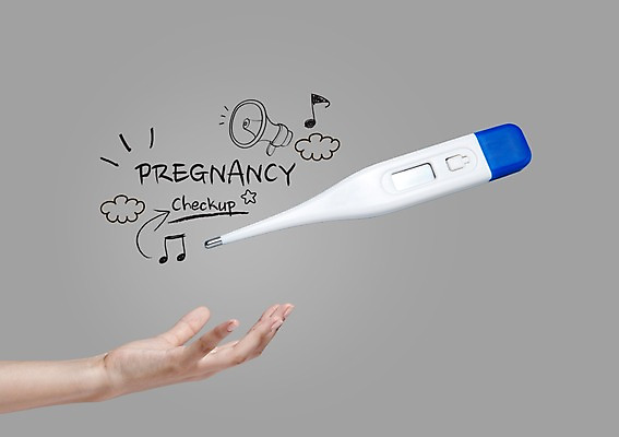 PSD 편집 편집이미지 손 의료기기 포토일러 한명 타이포그라피 신체부위 치료 디지털합성 임신테스트기 이미지편집 문자 1 의학 사람 임신 의료용품 파일형식