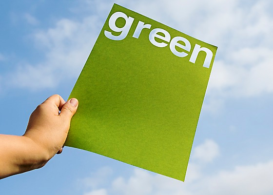 포토 JPG 주간 구름 손 종이 하늘 프레임 한명 야외 아웃포커스 신체부위 초록색 국내포토 자연요소 1 컬러 촬영기법 사람 파일형식