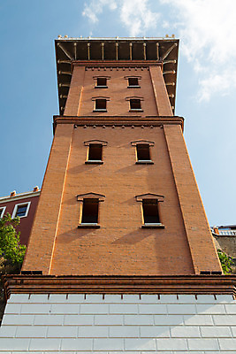 포토 JPG 해외이미지 건축양식 사람없음 탑 엘리베이터 칠면조 옛날 해외202004 해외포토 건축물 건축 조류 파일형식 이미지허브