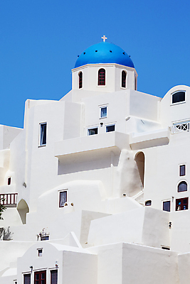 포토 JPG 해외이미지 유럽 여행 풍경 사람없음 건물 여름 파란색 교회 흰색 그리스 휴양지 산토리니 해외202004 해외포토 건축물 계절 나라 컬러 종교건축 장소 파일형식 이미지허브