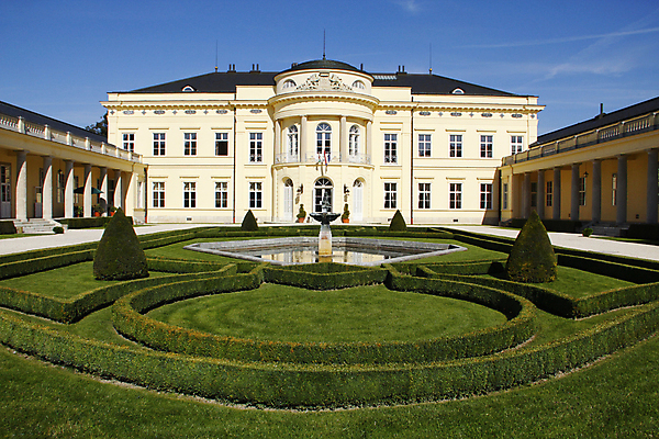 포토 JPG 해외이미지 디자인 외관 문화 건축양식 가족 주택 사람없음 정원 재산 고급 빌라 맨션 옛날 해외202004 해외포토 건축 컨셉 관계 건물 금융 파일형식 이미지허브