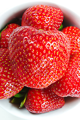 포토 JPG 해외이미지 열매 다이어트 딸기 건강 식이요법 사람없음 빨간색 흰색 신선 해외202004 해외포토 식물 컬러 과일 파일형식 이미지허브