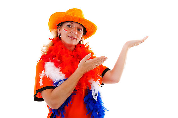 포토 JPG 해외이미지 포즈 오렌지 관리 한명 사람 경기 판매 축구 게임 가리킴 깃발 부채 네덜란드 쇼 보여주기 고립 해외202004 해외포토 1 유럽 스포츠 과일 모션 놀이 손짓 구기 파일형식 이미지허브