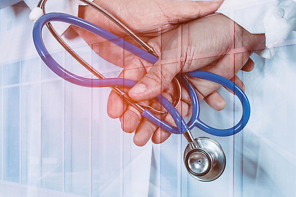 포토 JPG 해외이미지 직업 손 백그라운드 청진기 유리 프레임 건강 병원 관리 사람없음 치료 사무실 약 진료 장비 시험 의사 흰색 긴급 잡기 작업 사건 테라피 더블 돌봄 해외202004 해외포토 교육 컬러 비즈니스 의학 의료기기 모션 재질 신체부위 뷰티 의료진 파일형식 이미지허브