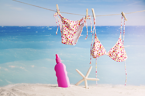 포토 JPG 해외이미지 커플 어린이 모래 바다 여행 백그라운드 컨셉 장신구 가이드 가족 놀이 휴가 휴식 그림자 사람없음 물 친구 수건 선글라스 태양 여행객 추위 수확 시간 뜨거움 선탠 정상 브레이크 질감 비네팅 이국적 해외202004 해외포토 자연요소 직업 안경 농업 관계 촬영기법 사람 위생용품 파일형식 이미지허브