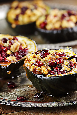 포토 JPG 해외이미지 계절 음식 크리스마스 겨울 반찬 요리 사람없음 아웃포커스 빨간색 초록색 컬러풀 사진촬영 식사 저녁식사 젖음 견과류 가을 오픈 우아함 닫기 달콤 인스턴트 설탕 굽기 가득함 준비 반쪽 호두 버터 추수감사절 스쿼시 폭식 정물화 크랜베리 해외202004 해외포토 기념일 열매 기독교 스포츠 컬러 컨셉 모션 촬영기법 구기 촬영 맛 구이 그림 파일형식 이미지허브