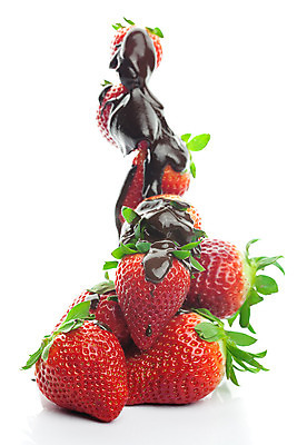 포토 JPG 해외이미지 접시 열매 음식 백그라운드 잎 농업 과일 자연 딸기 디저트 산 프레임 건강 사탕 씨앗 사람없음 빨간색 빛 컬러풀 갈색 쌓기 초콜릿 어둠 활발 우유 흰색 물방울 신선 액체 그룹 달콤 맛 아침식사 묘사 유기농 칼로리 흙더미 내추럴 고립 숙성 많음 해외202004 해외포토 식물 식기 웰빙 산업 컬러 컨셉 모션 유제품 식사 흙 생태계 파일형식 더미 이미지허브