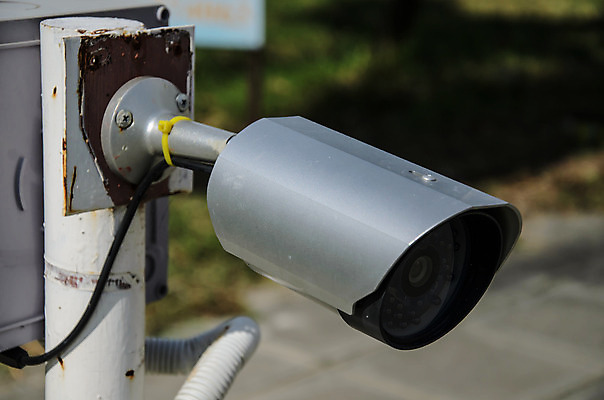 포토 JPG 해외이미지 응시 산업 주택 경고 안전 사람없음 카메라 장비 기구 관찰 재산 보호 위험 비밀 경계 순환 보안 지역 시스템 동영상 의심 사생활 제어 진짜 해외202004 해외포토 시선 감정 컨셉 모션 건물 금융 전자제품 파일형식 이미지허브