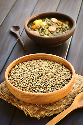 포토 JPG 해외이미지 식물 접시 음식 다이어트 채소 재료 건강 요리 씨앗 사람없음 목재 세로 빛 숟가락 식사 어둠 시골 원형 사발 맥박 수프 날것 내추럴 생식 해외202004 해외포토 도형 나무 식기 의학 수저 사기그릇 파일형식 이미지허브