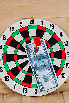 포토 JPG 해외이미지 스포츠 성공 화살 기술 취미 사람없음 경쟁 원형 도박 목표 결심 발사 다트판 다트 황소 날카로움 조준 점수 스파이크 염원 해외202004 해외포토 도형 컨셉 게임 소 파일형식 이미지허브