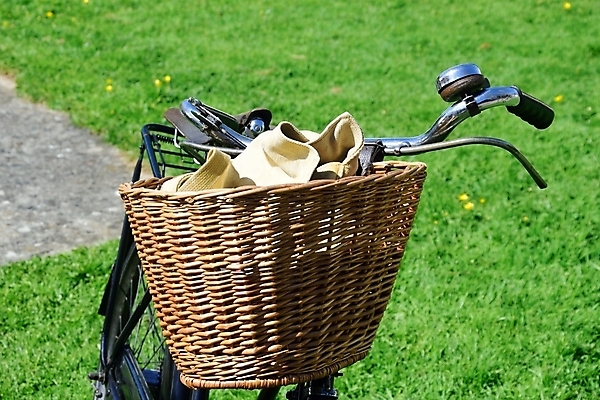 포토 JPG 해외이미지 1 백그라운드 사람없음 바구니 자전거 검은색 수확 골동품 복고 옛날 해외202004 해외포토 컬러 농업 바이크 파일형식 이미지허브