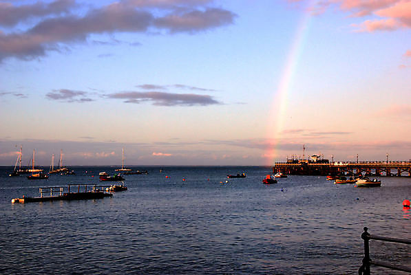 포토 JPG 해외이미지 바다 무지개 하늘 영국 잉글랜드 사람없음 항구 보트 해외202004 해외포토 자연요소 유럽 배_교통 교통시설 파일형식 이미지허브