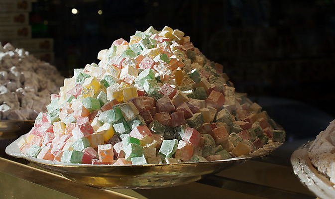 포토 JPG 해외이미지 전통 문화 음식 디저트 이스탄불 사탕 요리 동양인 사람없음 빨간색 컬러풀 과자 상점 기쁨 달콤 맛 가루 설탕 큐브 젤리 동쪽 칠면조 흙더미 아랍어 해외202004 튀르키예 해외포토 감정 아시아 컬러 컨셉 조류 인종 흙 방향 파일형식 더미 이미지허브