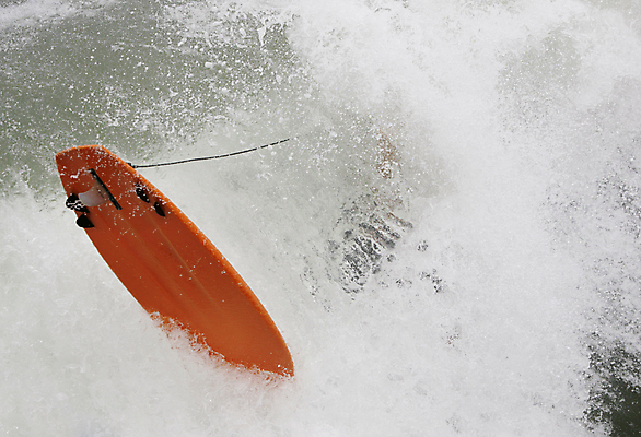 포토 JPG 해외이미지 스포츠 파도 바다 여행 포즈 모션 사람없음 야외 물 운동 힘 수상스포츠 서핑 떨어짐 승차 위험 시원함 태평양 분무기 튜브 서퍼 단절 해외202004 해외포토 자연요소 컨셉 운동선수 건강 파일형식 이미지허브