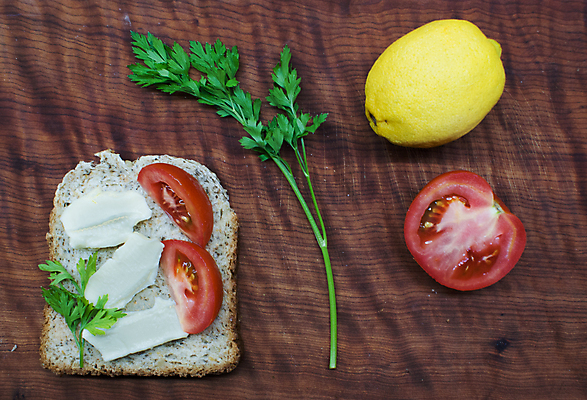 포토 JPG 해외이미지 음식 빵 백그라운드 토마토 탁자 아침 치즈 건강 요리 씨앗 사람없음 목재 빨간색 초록색 식사 빵집 맛 아침식사 정상 먹기 레몬 브런치 토스트 버터 점심식사 페스츄리 핸드메이드 해외202004 해외포토 주간 나무 식물 컬러 가구 컨셉 채소 과일 재료 모션 유제품 상점 파일형식 이미지허브