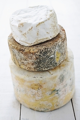 포토 JPG 해외이미지 음식 치즈 사람없음 쌓기 원형 장인 숙성 해외202004 해외포토 도형 모션 유제품 파일형식 이미지허브