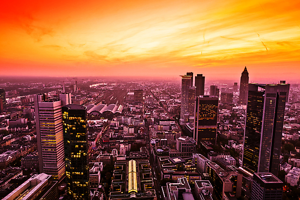 포토 JPG 해외이미지 유럽 오렌지 건축양식 하늘 독일 안테나 파노라마 사람없음 건물 빨간색 도시풍경 컬러풀 노란색 탑 고층빌딩 황혼 일몰 도시 황금 저녁 스카이라인 프랑크푸르트 수평선 카피스페이스 해외202004 해외포토 건축물 건축 나라 컬러 과일 통신 촬영기법 풍경 빌딩 노을 공백 야간 파일형식 이미지허브