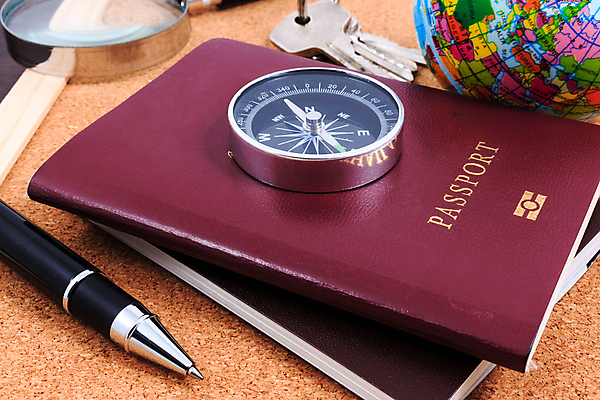 포토 JPG 해외이미지 여행 실내 사람없음 나침반 오브젝트 여권 해외202004 해외포토 내부 파일형식 이미지허브