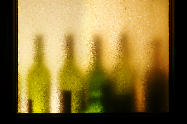 포토 JPG 해외이미지 잡화 음료 유리 건조 맥주 주류 종류 사람없음 빛 쇼핑 세일 와인 여러개 힘 흰색 알코올 달콤 상품 정상 발효 코르크 중독 고립 버번 브랜디 위스키 의무 해외202004 해외포토 컬러 다수 재질 맛 파일형식 이미지허브