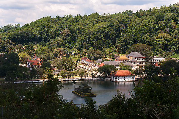 포토 JPG 해외이미지 종교 호수 풍경 사람없음 사찰 치아 신성 숭배 해외202004 해외포토 종교건축 소화기관 파일형식 이미지허브