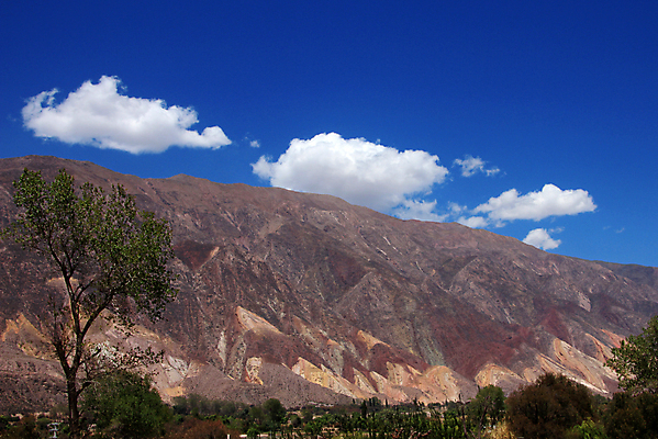 포토 JPG 해외이미지 모양 백그라운드 곡선 자연 하늘 산 선인장 파노라마 풍경 사람없음 파란색 컬러풀 세계 골짜기 계곡 미국 사막 재산 삼각형 부식 지형 북쪽 남쪽 아르헨티나 멀티 웅장함 전국 지질학 막 해외202004 해외포토 도형 식물 교육 선 컬러 북아메리카 촬영기법 금융 남아메리카 방향 생태계 파일형식 이미지허브