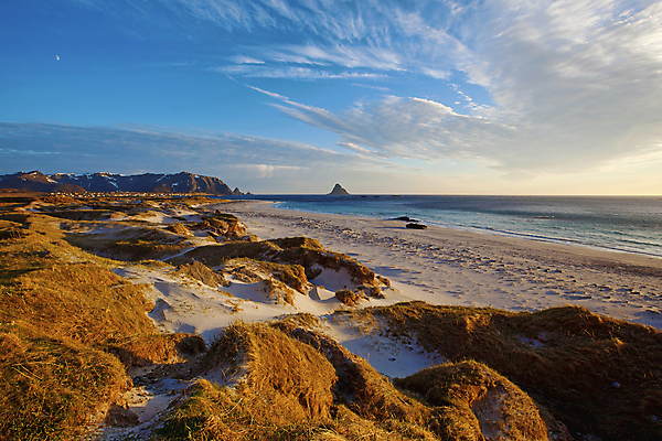 포토 JPG 해외이미지 유럽 바다 자연 하늘 노르웨이 풍경 사람없음 야외 물 관광지 침묵 일몰 야간 북극 그림 암초 북쪽 대서양 스칸디나비아 해외202004 해외포토 자연요소 나라 여행 노을 소리 극지방 방향 생태계 파일형식 이미지허브