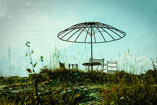 포토 JPG 해외이미지 의자 우산 자연 탁자 풍경 사람없음 야외 소풍 금속 수확 덮개 시골 낟알 버리기 질감 복고 양산 지역 옛날 특별함 해외202004 해외포토 가구 컨셉 농업 모션 재질 야외활동 뚜껑 생태계 파일형식 이미지허브