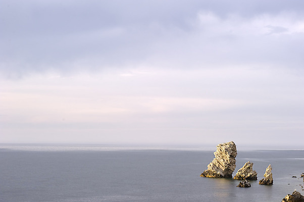 포토 JPG 해외이미지 구름 파도 바다 자연 하늘 휴가 파노라마 풍경 사람없음 야외 초록색 물 햇빛 태양 노란색 우주 일출 검은색 침묵 일몰 새벽 바위 만 고독 신비 장면 멀리 S 서쪽 우크라이나 수평선 해외202004 해외포토 자연요소 알파벳 감정 유럽 컬러 컨셉 촬영기법 노을 소리 돌_바위 방향 생태계 파일형식 이미지허브
