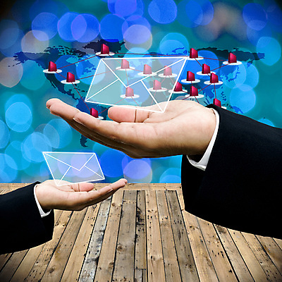 포토 JPG 해외이미지 손 행복 여행 백그라운드 컨셉 세계지도 지도 인터넷 비즈니스 통신 새해 바닥 정장 사람없음 파란색 컴퓨터 글로벌비즈니스 자료 비즈니스맨 네트워크 이메일 연결 편지 우체부 만족 엽서 획득 편지쓰기 해외202004 해외포토 직업 옷 남자 감정 컬러 신체부위 전자제품 세계 글로벌 기록 직장인 파일형식 이미지허브