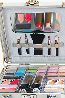 포토 JPG 해외이미지 라이프스타일 여자 얼굴 백그라운드 장신구 종류 그림자 가면 사람없음 세트 컬러풀 유행 페인트 화장품 흰색 붓 팔레트 고급 닫기 가루 수집 묘사 피부관리 준비 그림 만들기 아이섀도 조립 고립 많음 카피스페이스 신청 해외202004 해외포토 컬러 컨셉 모션 사람 생활 신체부위 뷰티 공백 파일형식 이미지허브