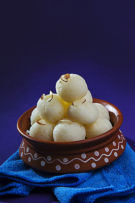 포토 JPG 해외이미지 디저트 사람없음 도자기 원형 사기그릇 냅킨 인도음식 해외포토 도형 그릇 음식 동양음식 파일형식 이미지허브