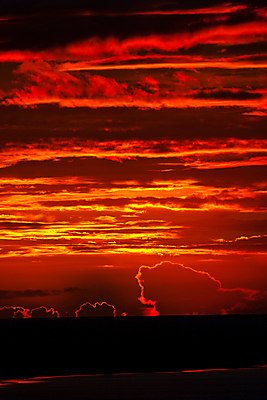 포토 JPG 해외이미지 구름 바다 여행 오렌지 자연 하늘 표면 풍경 사람없음 야외 물 햇빛 태양 일출 맑음 일몰 새벽 스페인 저녁 천국 파라다이스 해외202004 해외포토 자연요소 유럽 과일 날씨 노을 야간 생태계 파일형식 이미지허브