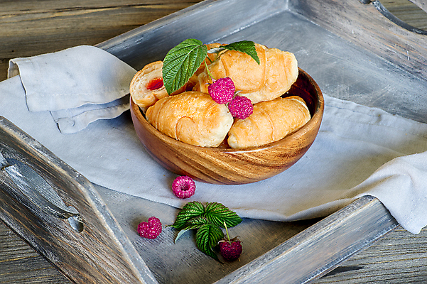 포토 JPG 해외이미지 그릇 열매 음료 음식 백그라운드 과일 자연 탁자 디저트 건강 요리 사람없음 목재 컵 빨간색 과자 우유 시골 직물 신선 체리 황금 붓기 달콤 맛 아침식사 설탕 먹기 냅킨 반죽 산딸기 밀가루 칼로리 요거트 내추럴 프랑스어 단백질 식욕 페스츄리 해외202004 해외포토 나무 식물 문자 식기 빵 컬러 가구 컨셉 재료 모션 유제품 식사 가루 생태계 영양소 파일형식 이미지허브