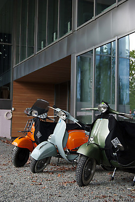 포토 JPG 해외이미지 사람없음 건물 화목 주차 모터 해외202004 해외포토 건축물 컨셉 파일형식 이미지허브