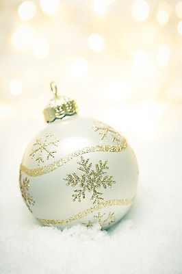 포토 JPG 스튜디오촬영 백그라운드 크리스마스장식 크리스마스 크리스마스용품 실내 사람없음 아웃포커스 장식 방울 눈 눈송이 오브젝트 국내포토 자연요소 기념일 날씨 눈_날씨 촬영기법 내부 용품 파일형식