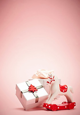 포토 JPG 스튜디오촬영 백그라운드 크리스마스장식 크리스마스 크리스마스용품 실내 선물 사람없음 장식 선물상자 장난감 말_게임 목마 오브젝트 국내포토 기념일 내부 상자 용품 파일형식