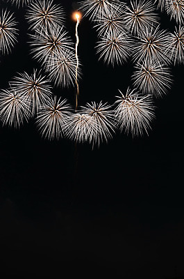 포토 JPG 야경 밤하늘 하늘 폭죽 불꽃놀이 사람없음 야외 축제 어둠 야간 국내포토 자연요소 놀이 파일형식 풍경_경치