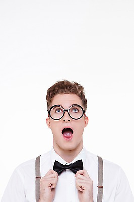 포토 JPG 스튜디오촬영 서양인 외국인 백인 해외기획촬영 남자 안경 2013년태국 모션 나비넥타이 실내 한명 사람 손짓 상반신 20대 성인 라이프 앞모습 올려보기 멜빵 남자만 남자한명만 성인남자만 청년만 청년남자만 청년남자한명만 성인한명만 성인남자한명만 성인만 안경낌 국내포토 1 잡화 뷰포인트 넥타이 인종 청년 내부 생활 파일형식