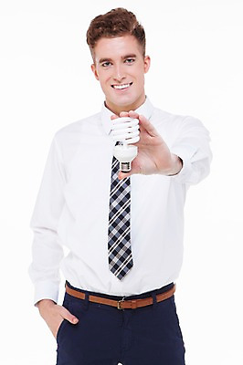 포토 JPG 스튜디오촬영 서양인 외국인 백인 해외기획촬영 남자 2013년태국 비즈니스 전구 모션 실내 한명 서기 웃음 들기 사람 상반신 20대 성인 앞모습 캐주얼 비즈니스맨 주머니손 남자만 남자한명만 성인남자만 청년만 청년남자만 청년남자한명만 성인한명만 성인남자한명만 성인만 국내포토 1 옷 뷰포인트 표정 인종 청년 내부 직장인 파일형식