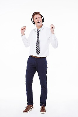 포토 JPG 스튜디오촬영 전신 서양인 외국인 백인 해외기획촬영 남자 음악 2013년태국 비즈니스 모션 실내 한명 서기 웃음 사람 손짓 20대 성인 앞모습 캐주얼 헤드폰 음악감상 비즈니스맨 남자만 남자한명만 성인남자만 청년만 청년남자만 청년남자한명만 성인한명만 성인남자한명만 성인만 국내포토 1 옷 뷰포인트 음향기기 문화예술 표정 인종 청년 내부 감상 직장인 파일형식
