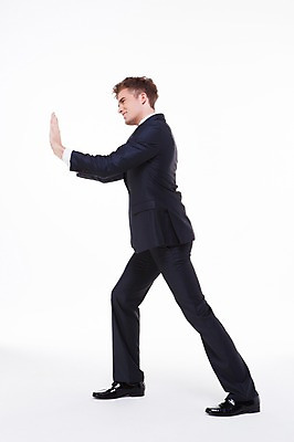 포토 JPG 스튜디오촬영 전신 서양인 외국인 백인 해외기획촬영 라이프스타일 남자 2013년태국 비즈니스 모션 실내 한명 서기 사람 정장 20대 성인 옆모습 비즈니스라이프 비즈니스맨 밀기 남자만 남자한명만 성인남자만 청년만 청년남자만 청년남자한명만 성인한명만 성인남자한명만 성인만 국내포토 1 옷 뷰포인트 인종 청년 내부 생활 직장인 파일형식