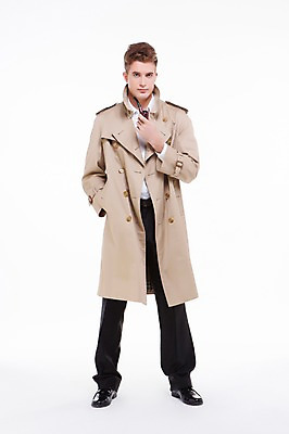 포토 JPG 스튜디오촬영 전신 서양인 외국인 백인 해외기획촬영 남자 2013년태국 모션 담배 실내 한명 서기 들기 사람 20대 성인 앞모습 트렌치코트 탐정 남자만 남자한명만 성인남자만 청년만 청년남자만 청년남자한명만 성인한명만 성인남자한명만 성인만 국내포토 1 뷰포인트 인종 청년 내부 코트 파일형식