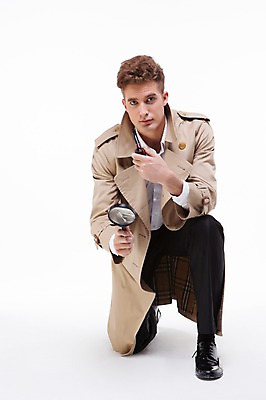 포토 JPG 스튜디오촬영 전신 서양인 외국인 백인 해외기획촬영 남자 2013년태국 모션 돋보기 담배 실내 한명 들기 사람 20대 성인 앞모습 관찰 트렌치코트 무릎꿇기 탐정 남자만 남자한명만 성인남자만 청년만 청년남자만 청년남자한명만 성인한명만 성인남자한명만 성인만 국내포토 1 뷰포인트 인종 청년 내부 코트 파일형식