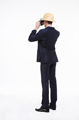 포토 JPG 스튜디오촬영 전신 서양인 외국인 백인 해외기획촬영 모자 남자 2013년태국 비즈니스 모션 실내 한명 서기 들기 사람 정장 20대 성인 망원경 관찰 비즈니스맨 모험가 남자만 남자한명만 성인남자만 청년만 청년남자만 청년남자한명만 성인한명만 성인남자한명만 성인만 국내포토 1 잡화 옷 인종 청년 내부 직장인 파일형식