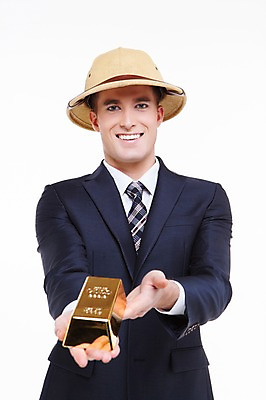 포토 JPG 스튜디오촬영 서양인 외국인 백인 해외기획촬영 모자 남자 2013년태국 비즈니스 모션 실내 한명 웃음 들기 사람 정장 손짓 상반신 20대 성인 앞모습 비즈니스맨 모험가 금괴 남자만 남자한명만 성인남자만 청년만 청년남자만 청년남자한명만 성인한명만 성인남자한명만 성인만 국내포토 1 잡화 옷 뷰포인트 표정 인종 청년 내부 직장인 황금 파일형식