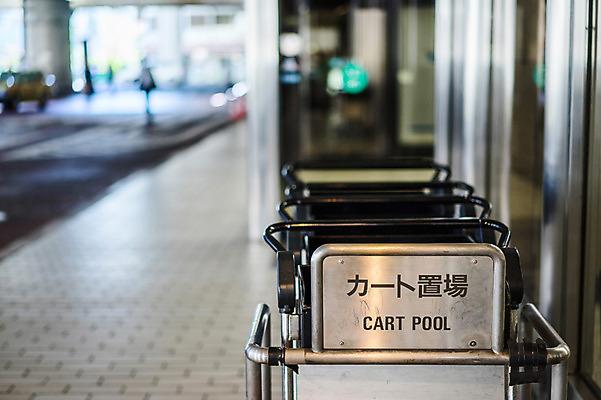 포토 JPG 주간 사람없음 야외 아웃포커스 일본 카트 항공 터미널 국내포토 자연요소 아시아 촬영기법 파일형식