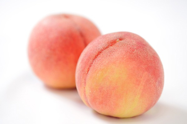 포토 JPG 과일 실내 사람없음 아웃포커스 두개 복숭아 제철 제철과일 국내포토 2 촬영기법 내부 파일형식