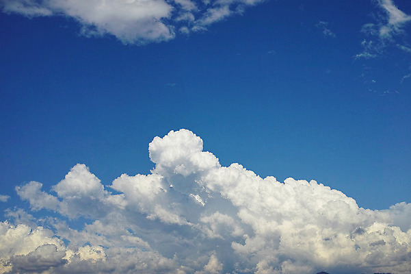 포토 JPG 주간 구름 하늘 사람없음 야외 뭉게구름 국내포토 자연요소 파일형식 구름_자연